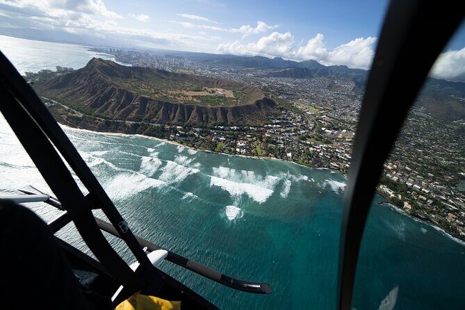 18 Minutes PRIVATE Helicopter Tour in Honolulu - How Private Really Feels: Pilot Talk and a Personalized Pace
