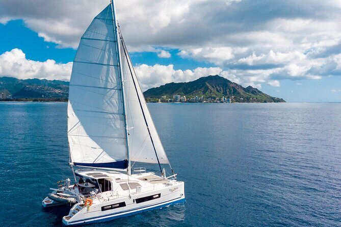 2hr Luxury Private Sailing Catamaran in Waikiki for 1-6 People - The crew effect: why Kevin and Flynn are repeatedly praised