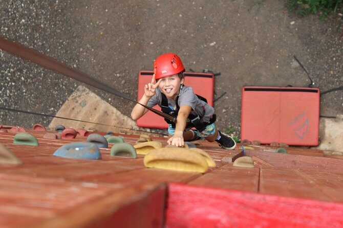 Adventure Course Extreme Including Climbing Wall & Rappel - Climbing Wall With Ropes and Pointers: Speed Is Fun, Form Is Better