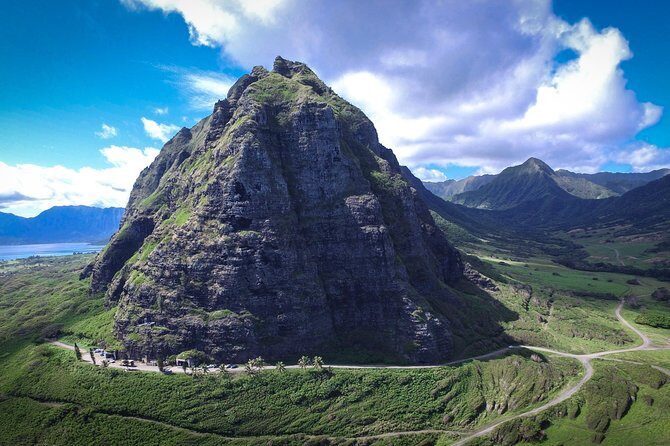All Inclusive Ultimate Circle Island Tour, Waimea Falls & Lunch - Byodo-in Temple: the one stop that feels like a deep breath