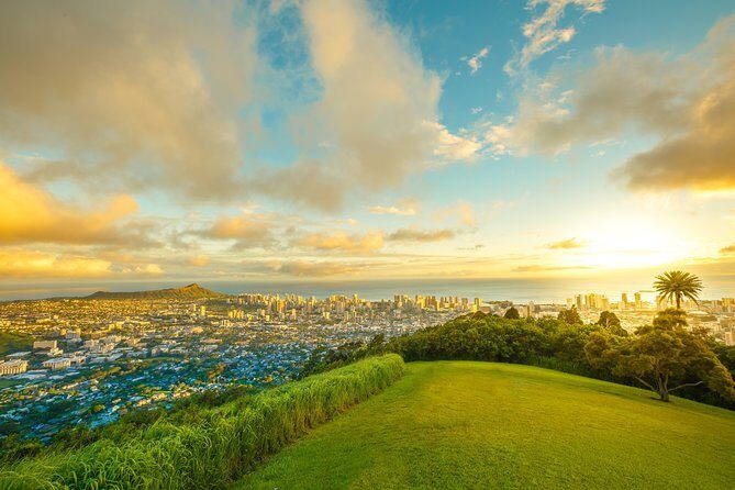 Amazing Oahu Adventure Bundle: 6 Self-Guided Audio Tours - Day 3 route: Manoa Valley gardens, Punchbowl Cemetery, shave ice, and Chinatown