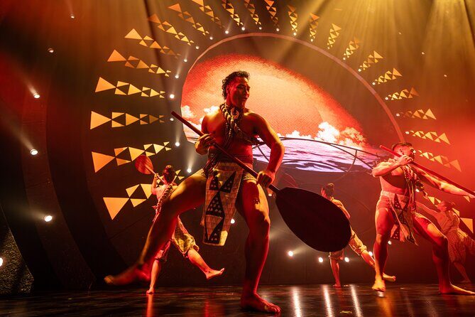 'Auana by Cirque du Soleil at the Waikiki Beachcomber Hotel - A smart Waikiki night plan: dinner, drinks, and show timing