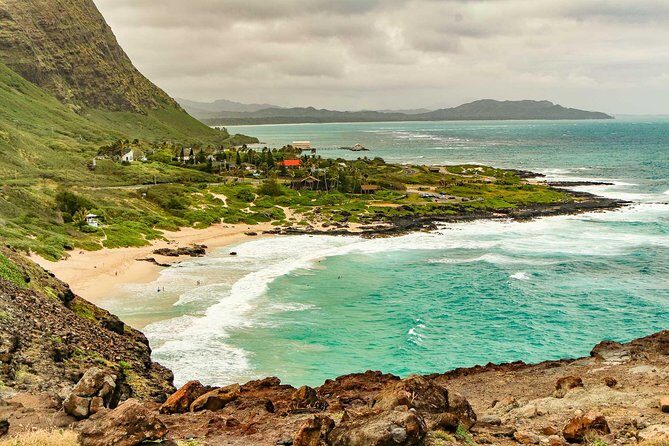 Best of Oahu: Pearl Harbor & Oahu Circle Island Tour from Waikiki - Macadamia samples and Nu’uanu Pali viewpoints (20-minute hits)