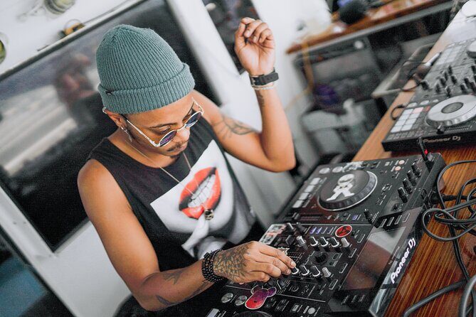 Bikini Bottom Public Party Dance Cruise + LIVE DJ - Who This Cruise Suits Best (And Who Might Want a Different Oahu Plan)