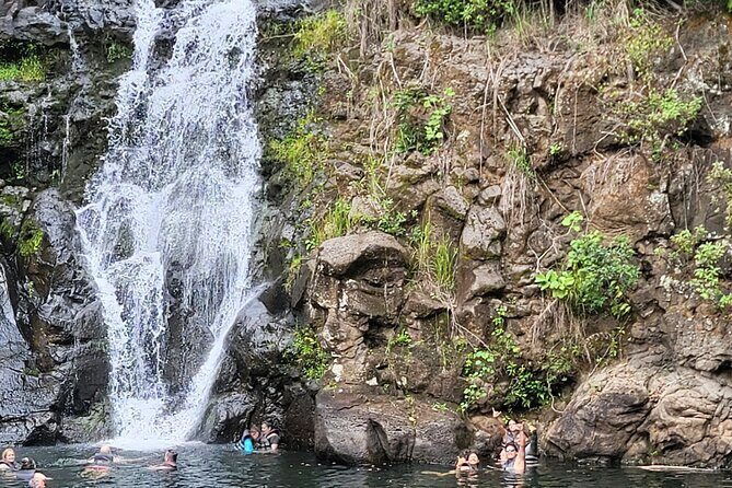 Byodo Temple and Waimea Botanical Garden Tour - Makapuʻu Point and Rabbit Island: your eastern Oahu photo loop