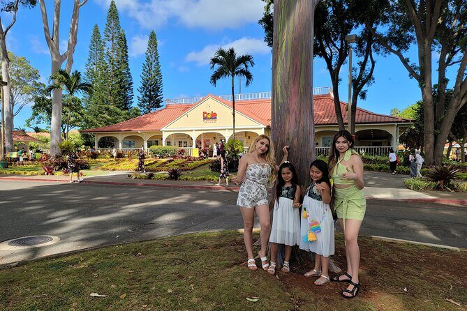 Byodo Temple and Waimea Botanical Garden Tour - Waikiki Pickup That Gets You Moving (and why timing is everything)