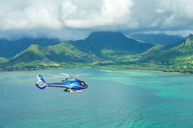 Complete Island Oahu Helicopter Tour - Boarding the Cabin: Pilot Guide + Bose Headsets + Two-Way Comms