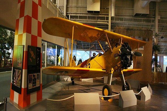 Complete Pearl Harbor Experience from Waikiki Area Hotels - Bowfin Submarine Museum: the headphones make it click