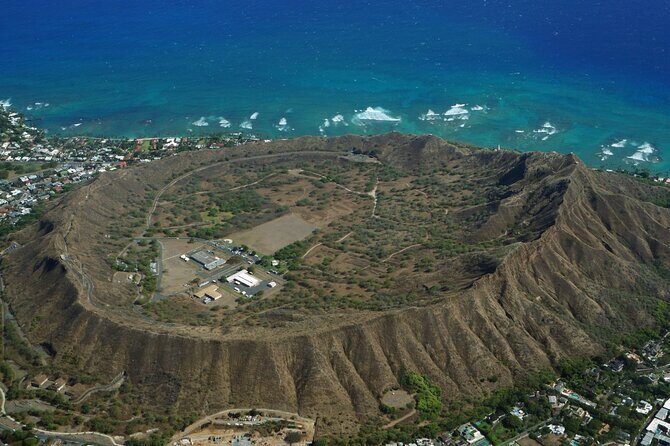 Diamond Head and Manoa Falls Hike and Adventure Tour - Manoa Falls Trail: A Manageable Rainforest Walk