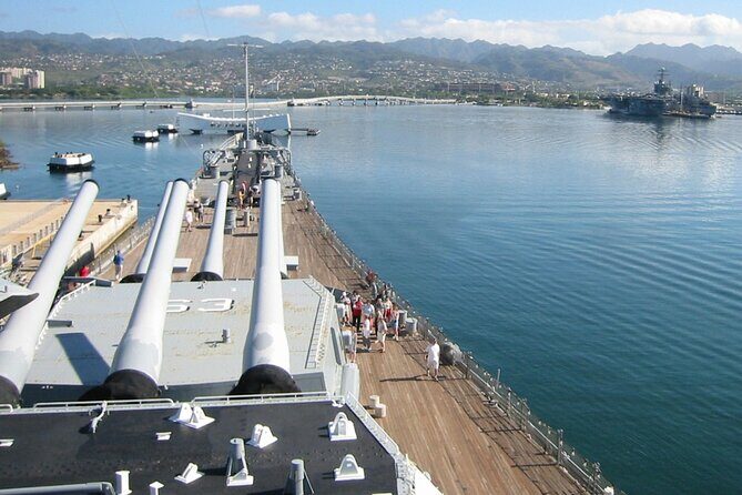 Exclusive Pearl Harbor and USS Arizona All-Access Private Tour - USS Bowfin: The Silent Service With the Submarine Edge