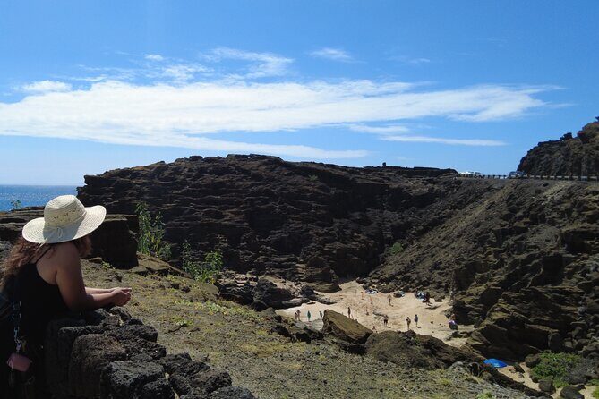 Full-Day Circle Island Guided Tour of Oahu - Haleiwa Beach Park: the sea turtle possibility stop