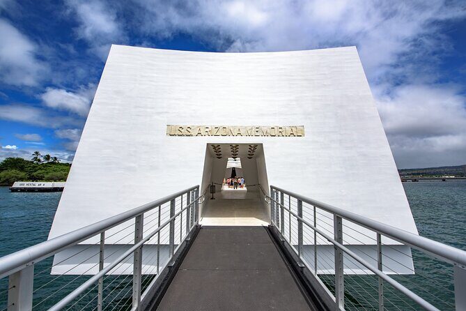 Grand Pearl Harbor and City Tour - The 6:30 a.m. start: why this timing matters in Honolulu