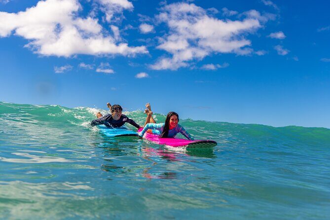 Group Surf Lesson in the Heart of Waikiki - Media package and Twin Fin vibe: making the day memorable
