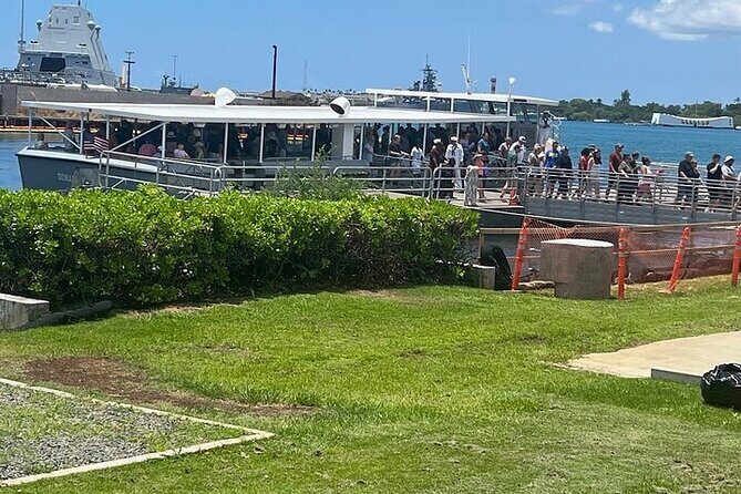 Half Day Pearl Harbor with USS Arizona Memorial and City Tour - Comfort and Group Size: Air-Conditioned Ride, Up to 44 People