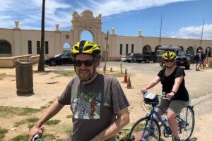 Hawaiian Food Tour by Bike in Oahu - The route: Waikiki to Kaimuki, Kapahulu, and Diamond Head