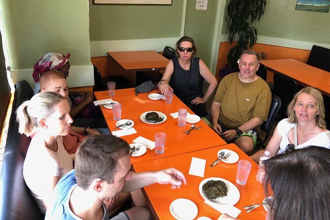 Hawaiian Food Tour by Bike in Oahu - Safety, effort, and the reality of Waikiki traffic