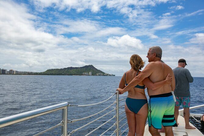 Hilton Hawaiian Village Turtle Snorkel with Optional Lunch - The cruise route: Diamond Head, Waikiki Beach, and Queen’s Beach
