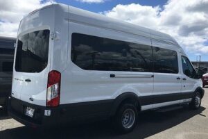 Honolulu Airport & Waikiki Hotels Private Transfer by Passenger Van(up to 14ppl) - Waikiki Drop-Off: Smooth Hotel Arrival (Even If the Entrance Is Tricky)