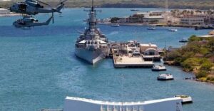 Honolulu: Pearl Harbor, USS Arizona and Battleship Missouri - USS Missouri: walking the surrender story on the Mighty Mo
