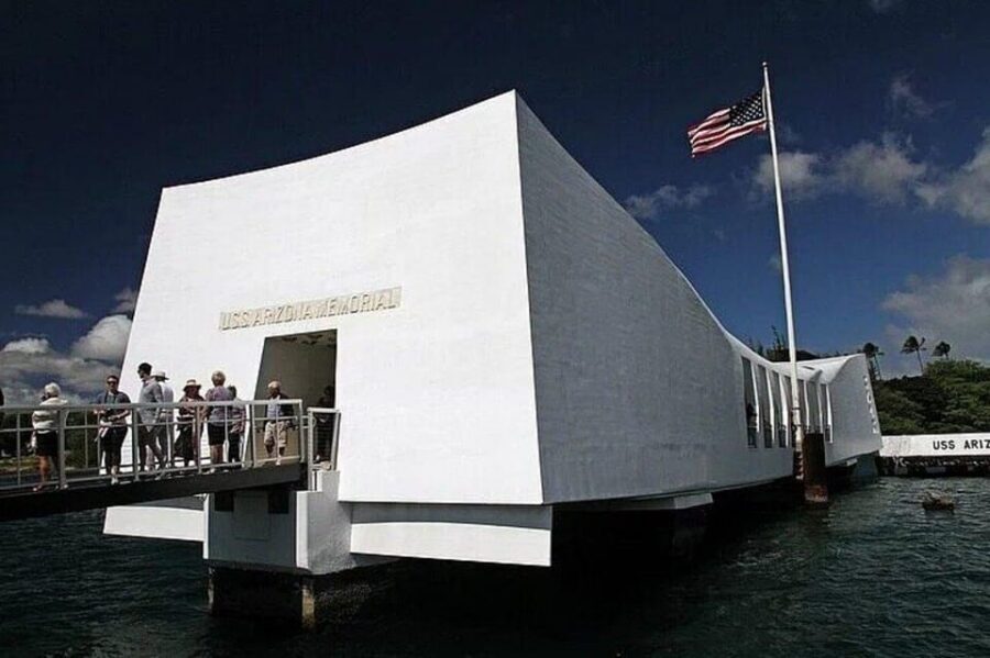Honolulu: Pearl Harbor USS Arizona Memorial Tour - Tour duration and group rhythm: a solid 4-hour window