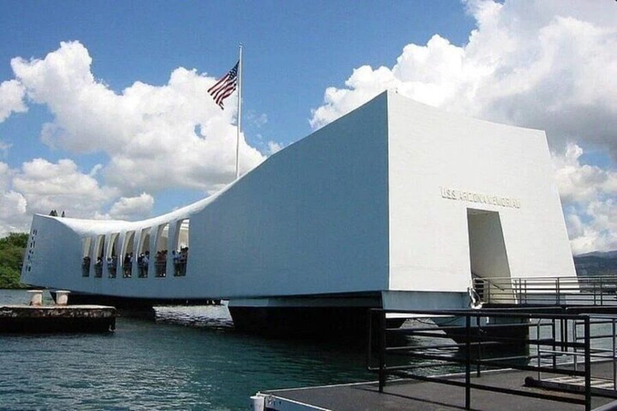 Honolulu: Pearl Harbor USS Arizona Memorial Tour - Weather and comfort: plan for heat and limited indoor cooling