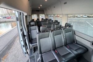 Honolulu Private Transfer: Airport, Port, Hotel (1-12 Passengers) - The 30-Minute Van Ride: Comfort, Air-Conditioning, and Luggage Reality