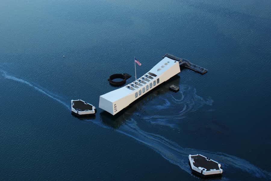 Honolulu: Ultimate Pearl Harbor and Circle Island Tour - Pearl Harbor at sunrise: USS Arizona Memorial done right