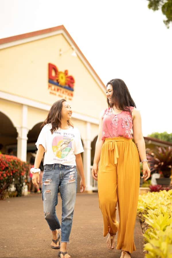 Honolulu: Ultimate Pearl Harbor and Circle Island Tour - Hukilau Marketplace, macadamias, and quick shopping stops that make sense
