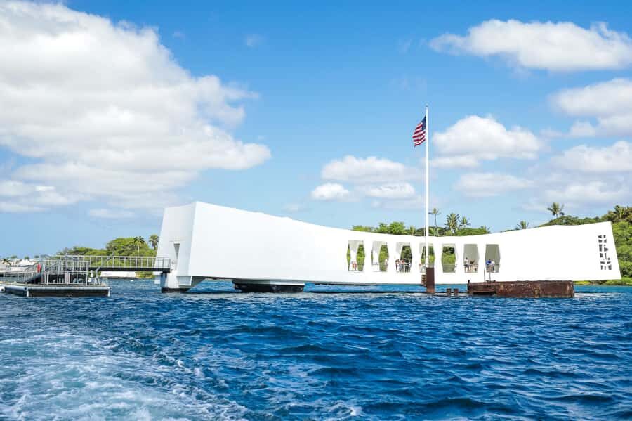 Honolulu: Ultimate Pearl Harbor and Circle Island Tour - The value of a guided WWII route on Oahu