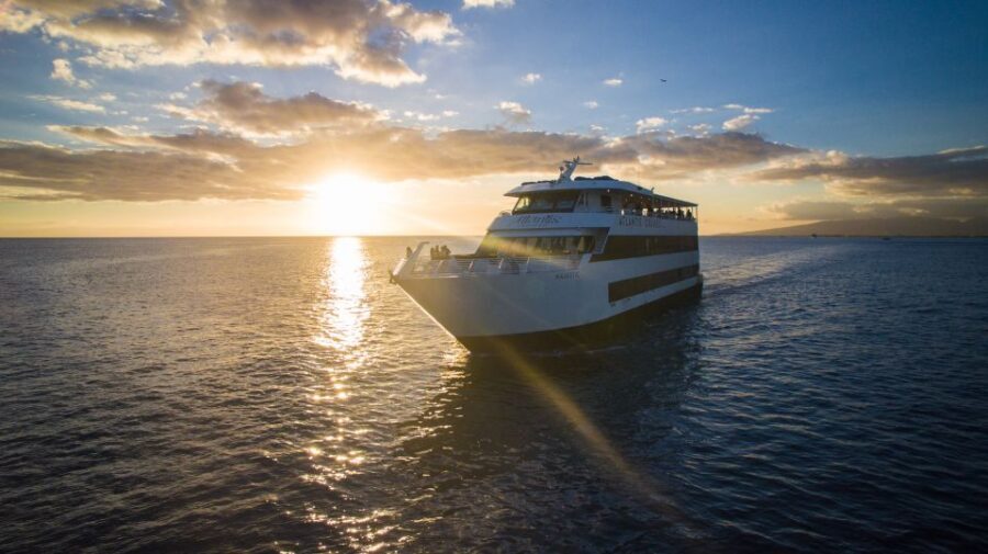 Honolulu: Waikiki Sunset and Cocktail Cruise - Why a Waikiki-to-Diamond Head sunset cruise makes sense