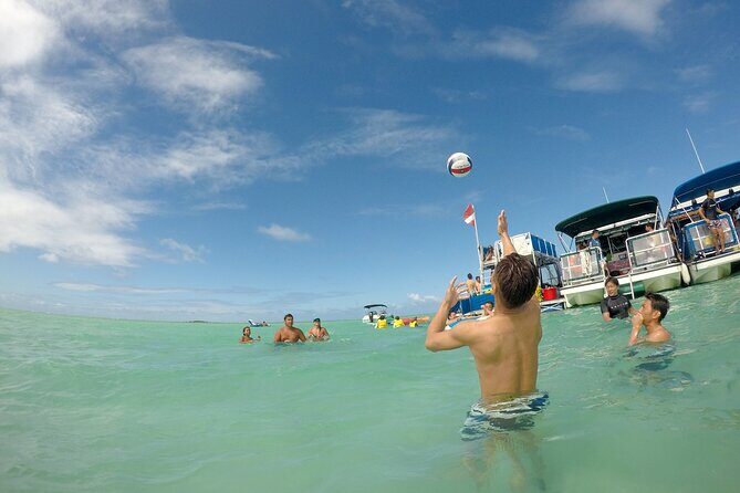 Kaneohe Sandbar Snorkeling Tour - 2nd Tour - The 15-minute sail: your warm-up to Kaneohe Bay