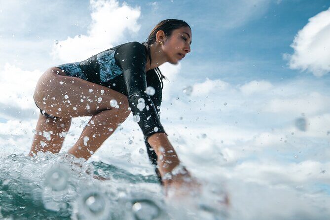Kayak, Snorkel, and Surf with Turtles in Honolulu - Surfing like old Hawaii: your 1-hour lesson under real supervision