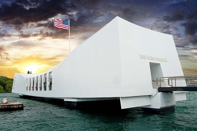 Luxury Pearl Harbor USS Arizona Memorial Small Group Tour - Waikiki Pickup and the Ride to Pearl Harbor
