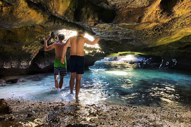 Mahina Hawaii Full Day Adventure - Coastline drama near Waikiki, Halona, and the blowhole