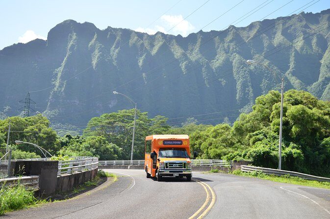Majestic Circle Island Tour with Lunch - A one-day Oahu game plan: Circle Island with an AC mini-bus