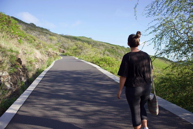 Makapu’u Lighthouse Trail and Shuttle Service - How to plan your timing: when to start and what to bring