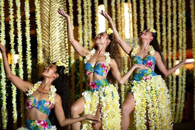 Nā Lei Aloha, A Waikīkī Lū'au - Seats, view, and the feeling of an intimate Waikīkī lu‘au