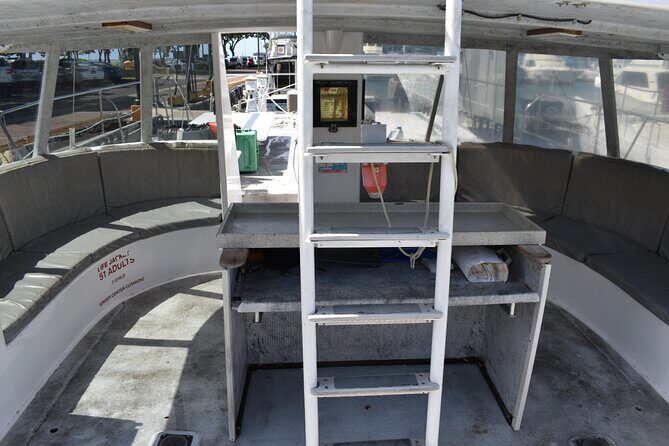 Oahu Catamaran Waikiki Sunset on 40 Foot Catamaran: Food and BYOB - Key highlights to know before you go
