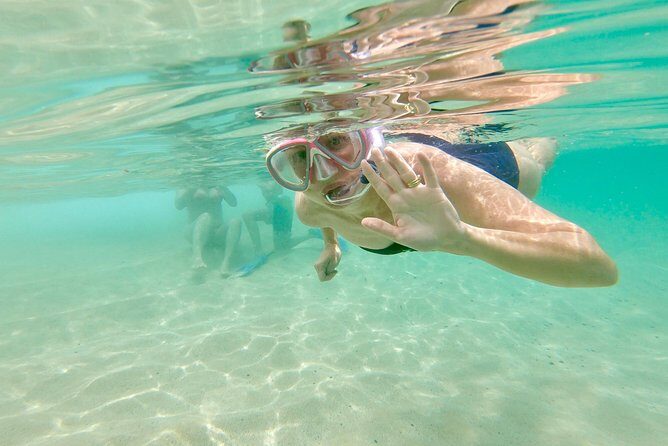 Oahu Custom Private Circle Island and Mini Circle Island Tours - Byodo-in Temple and Kualoa: calm moments and photo ops