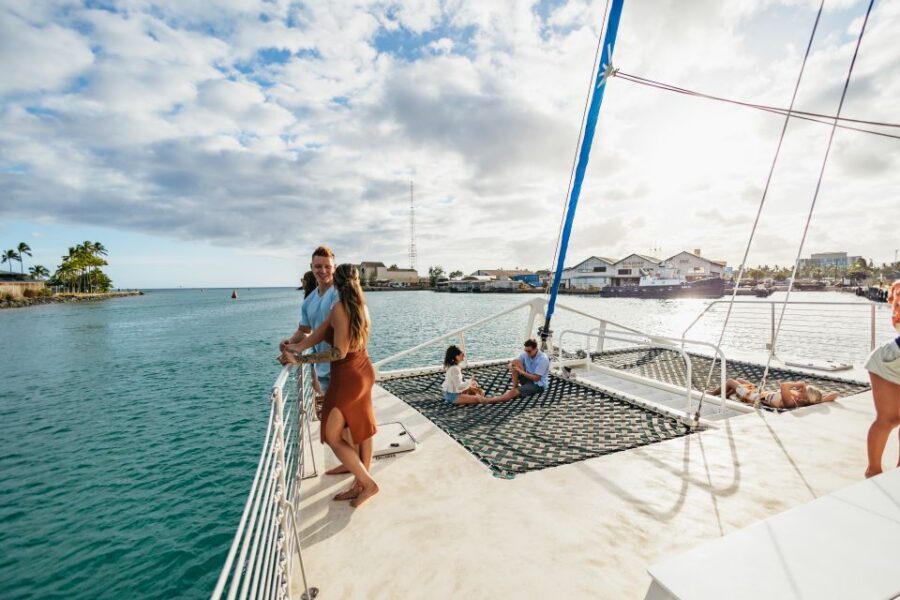 Oahu: Diamond Head Cruise with Drinks & Appetizers - Duration and Timing: 1.5 Hours Goes Fast