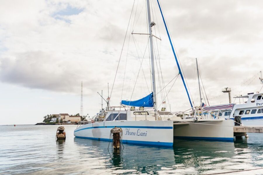 Oahu: Diamond Head Cruise with Drinks & Appetizers - The Sunset Moment and the Green Flash Odds