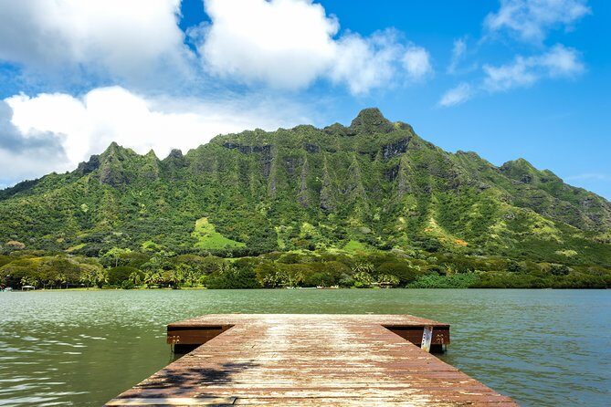 Oahu Grand Circle Island Audio Driving Tour - Kahuku Farms to the North Shore surf belt: fruit, shrimp, and big waves