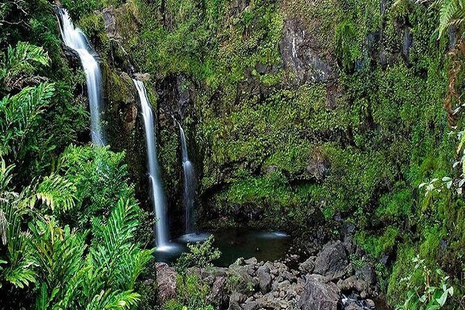 Oahu Grand Circle Island Experience Departing from Kauai - Koko Marina and the Blowhole: Coast Drama in Two Quick Stops