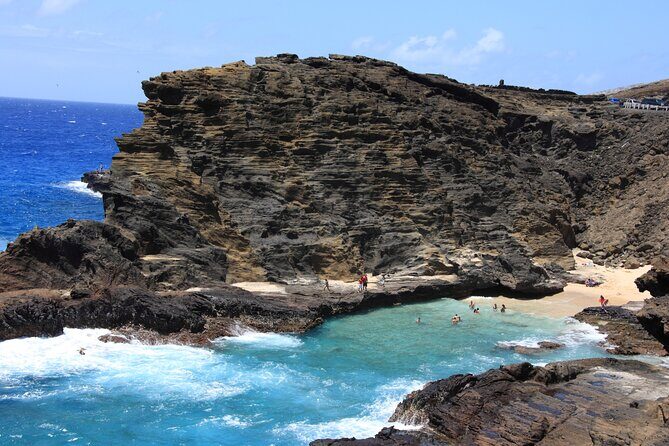 Oahu: Grand Tour Around Island 16 Locations plus Snorkeling - Kahuku Farms, Banzai Pipeline, and Sunset Beach: North Shore Icons Without the Stress
