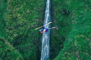 Oahu: Helicopter Tour with Doors On or Off - Doors on vs doors off: what changes in the way you’ll feel the flight