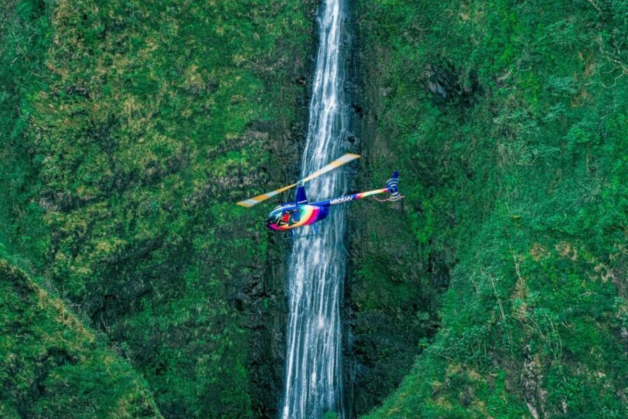 Oahu: Helicopter Tour with Doors On or Off - Doors on vs doors off: what changes in the way you’ll feel the flight