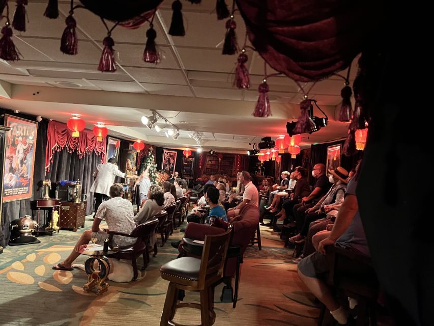 Oahu: Hilton Waikiki Beach Hotel Magical Mystery Show - Hawaiian history isn’t just decoration