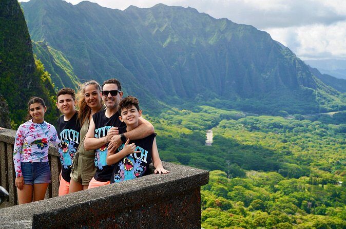 Oahu in a Day: Waterfall - Food Trucks - Lookouts - Small Crowds - Stop 1: Green World Coffee Farms (Wake Up With Coffee and Roasting Smells)