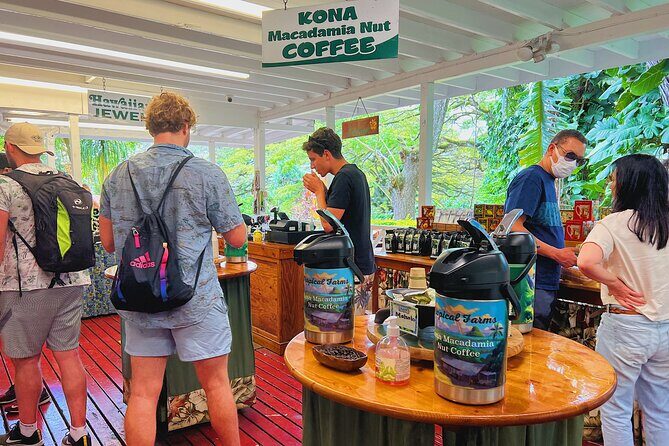 Oahu Island Experience feat the North Shore (Small Group Tour) - Roadside farm stand: the fruit stop that keeps paying off