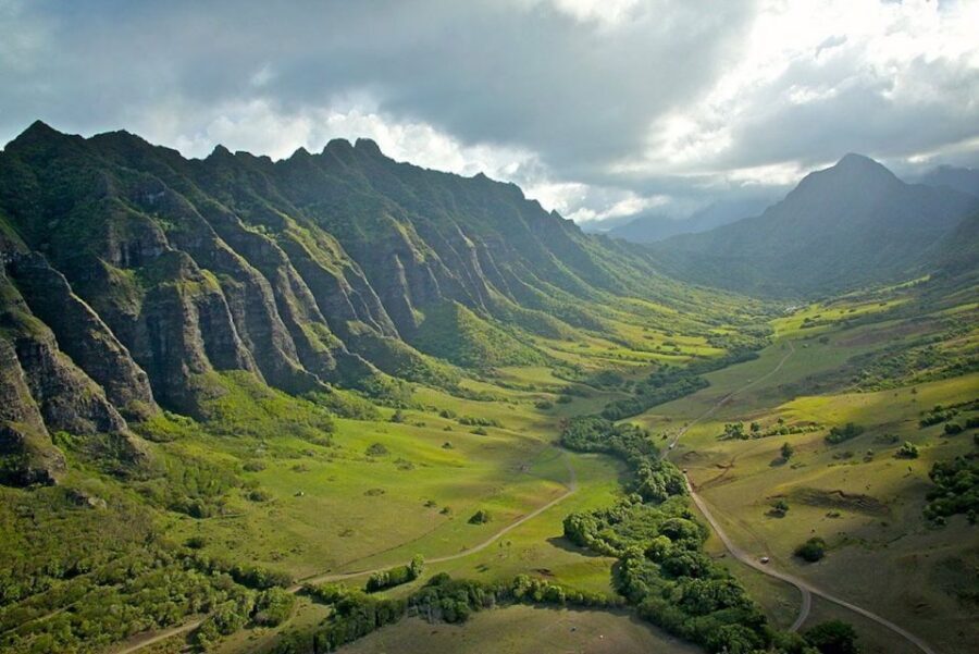 Oahu: Kualoa Movie Sites, Jungle, and Buffet Tour Package - Ka’a’awa Valley Hollywood Movie Sites: Vintage Bus, Real Sets, Real Stories